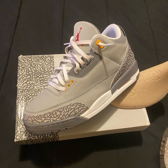 Jordan Retro Cool Grey